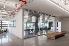 Brooklyn-Navy-Yard-Development-Corporation-Offices-by-Smith-Miller-Hawkinson-Architects-L-4