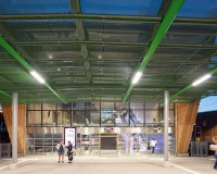 Foto: Kasper Dudzik. Kallhäll 20180517. SL Pendeltågsstation Kallhäll ritad av Henrik Rundquist arkitekter.